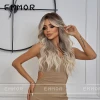 وعبر الحدود الجديدة بين أوروبا والولايات المتحدة، والتي تحمل شعراً مستعراً ضخماً، تتحول إلى الأسود الأسود، إلى غطاء كامل من الألياف الكيميائية ذات الشعر الطويل Specification image